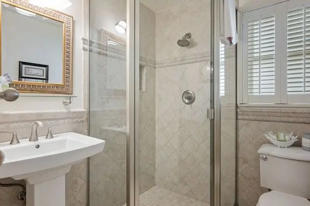Standard Oda, 1 En Büyük (King) Boy Yatak