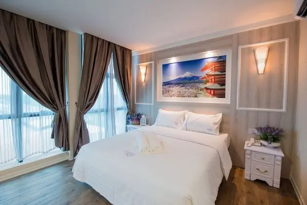 Deluxe Tek Büyük Yataklı Oda