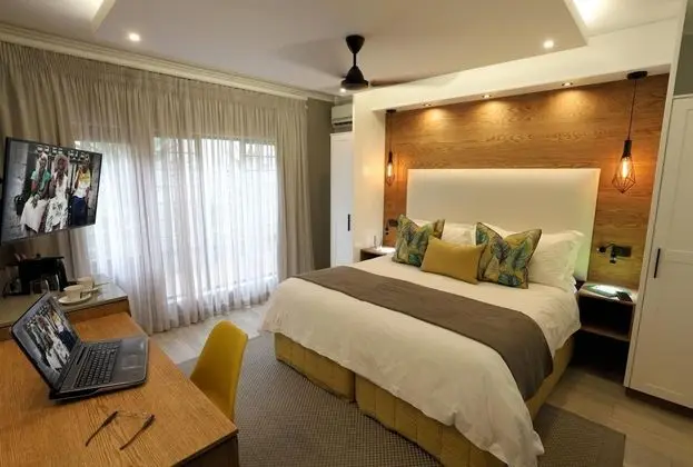 Suite 3