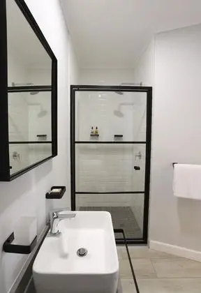 Suite 3