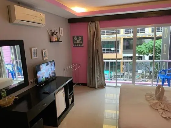 Deluxe Tek Büyük Yataklı Oda