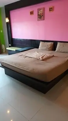 Family Tek Büyük Yataklı Oda