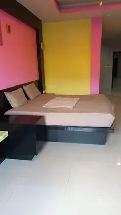 Family Tek Büyük Yataklı Oda
