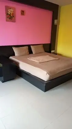Family Tek Büyük Yataklı Oda