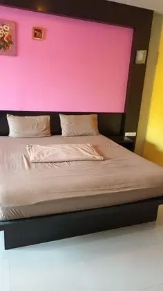 Family Tek Büyük Yataklı Oda