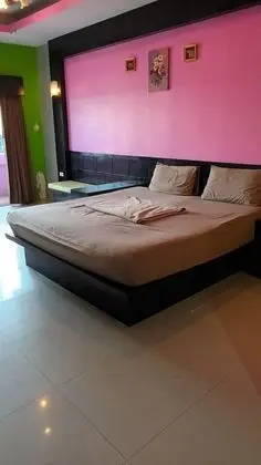 Family Tek Büyük Yataklı Oda