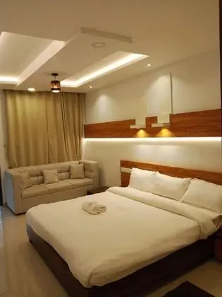 Deluxe Tek Büyük Yataklı Oda