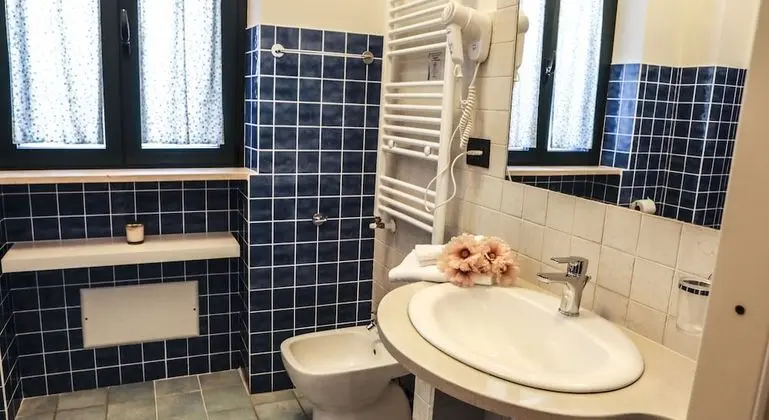 Üç Kişilik Oda, Balkon