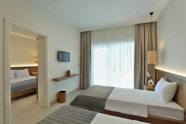 Suite, Deniz veya Bahçe Manzaralı, Verandalı