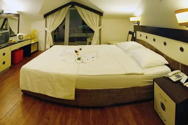 Standart 1 Çift Kişilik Yatak