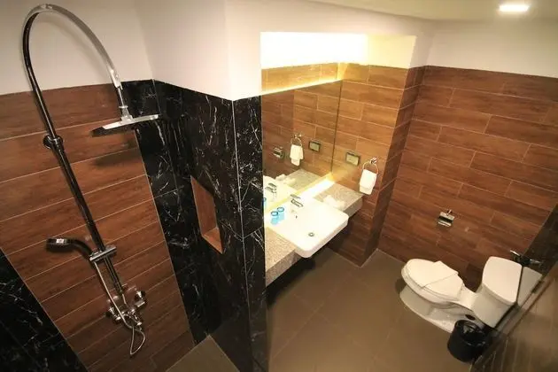 Deluxe Tek Büyük veya İki Ayrı Yataklı Oda