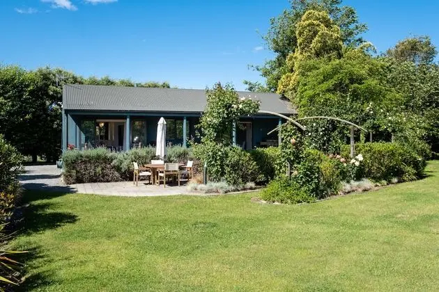 Standard Kır Evi (Magnolia Cottage)