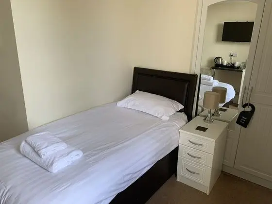 Family Üç Kişilik Oda, Banyolu/Duşlu