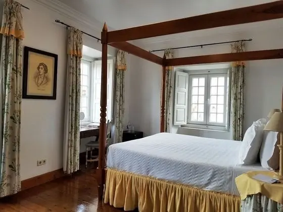 Superior Tek Büyük veya İki Ayrı Yataklı Oda