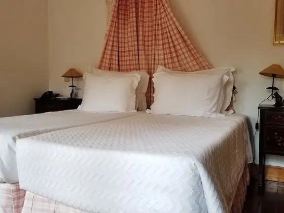 Superior Tek Büyük veya İki Ayrı Yataklı Oda