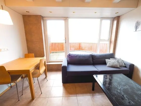 Family Apart Daire, Teras