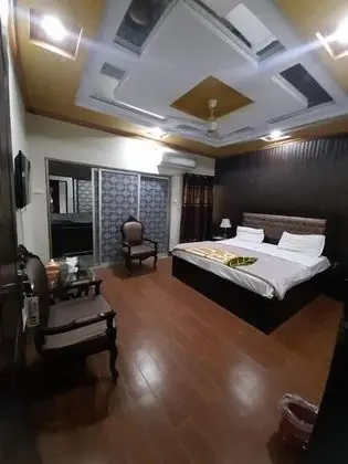 Deluxe Tek Büyük Yataklı Oda