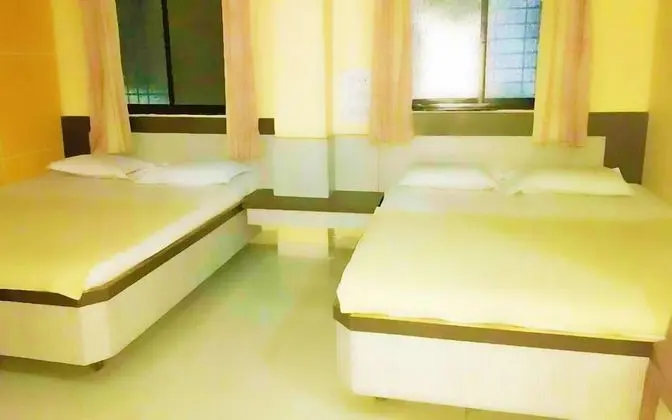 Basic Ortak Ranzalı Oda, Birden Çok Yatak, Şehir Manzaralı