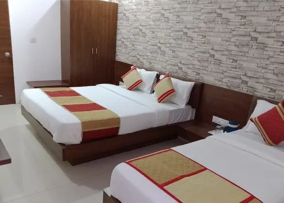 Deluxe Üç Kişilik Oda