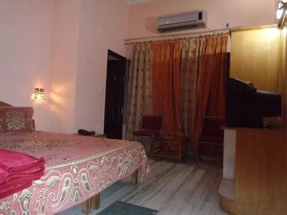 Deluxe Tek Büyük Yataklı Oda, Sigara İçilebilir, Balkon