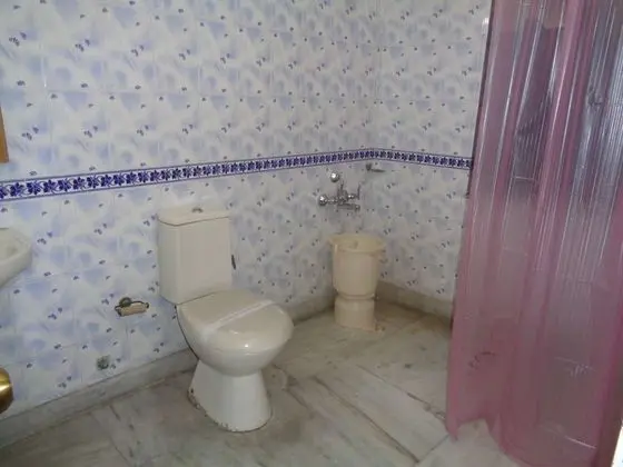 Standard Tek Büyük Yataklı Oda, Köşe
