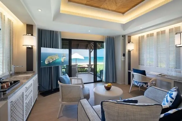 Beach Villa - Free Airport Shuttle