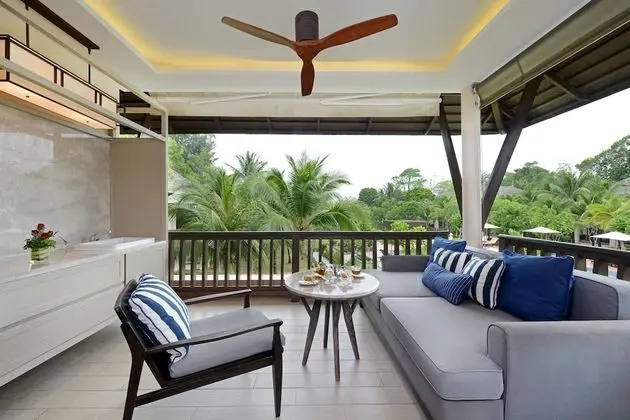 Terrace Suite - Free Airport Shuttle