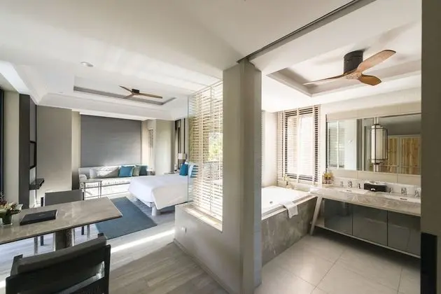 Terrace Suite - Free Airport Shuttle