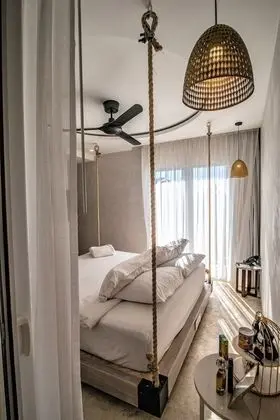 Hanging Bed with Double Balcony