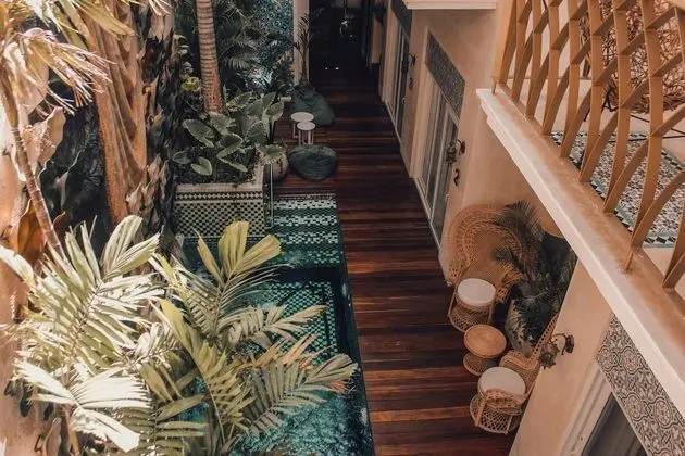 Hanging Bed with Double Balcony