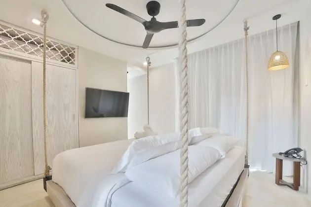 Hanging Bed with Double Balcony