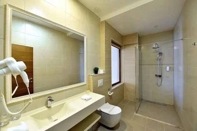 Deluxe Büyük Yataklı Tek Kişilik Oda