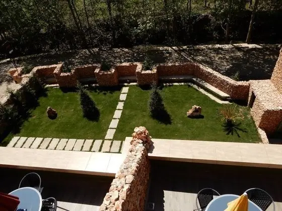 Tek Büyük Yataklı Oda, 2 Çift Kişilik Yatak