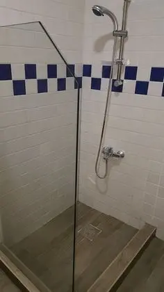 Tek Büyük Yataklı Oda, 2 Çift Kişilik Yatak