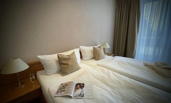 Tek Büyük veya İki Ayrı Yataklı Oda