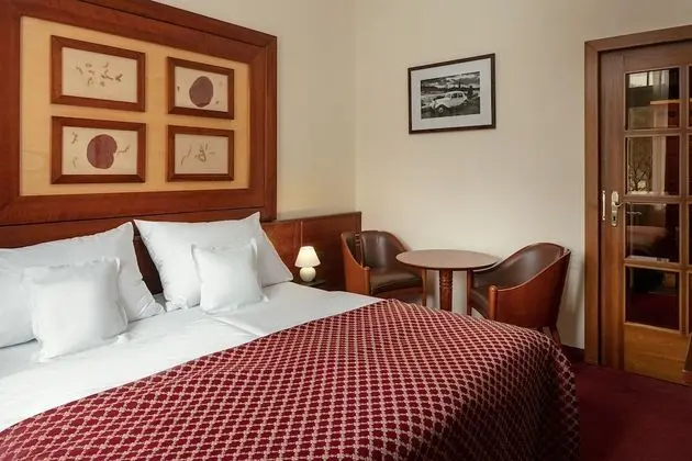 Comfort Tek Büyük Yataklı Oda