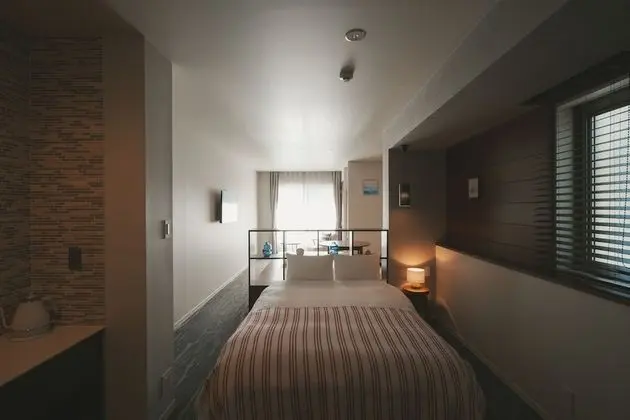Traditional Tek Büyük Yataklı Oda