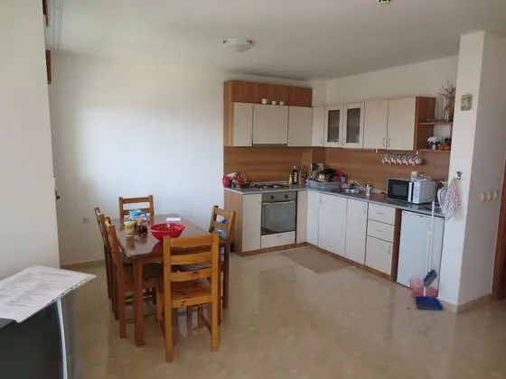 Standard Apart Daire, 2 Yatak Odası, Küçük Mutfak, Havuz Kenarı