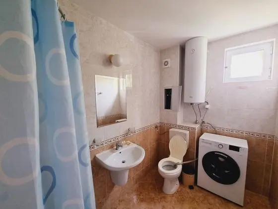 Standard Apart Daire, 2 Yatak Odası, Küçük Mutfak, Havuz Kenarı
