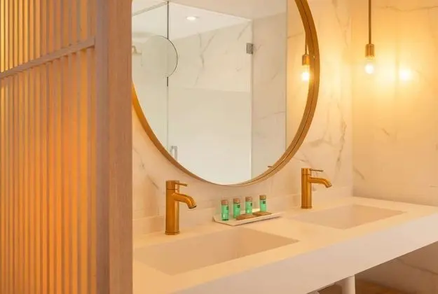 Family Oda (2 adults + 2 children)