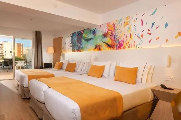 Family Oda (4 adults)