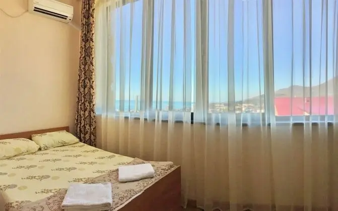 Standard Tek Büyük veya İki Ayrı Yataklı Oda, Deniz Manzaralı