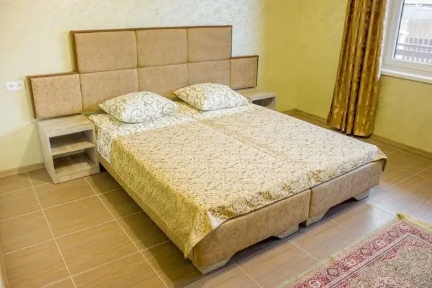 Standard Üç Kişilik Oda, Havuz Kullanımı