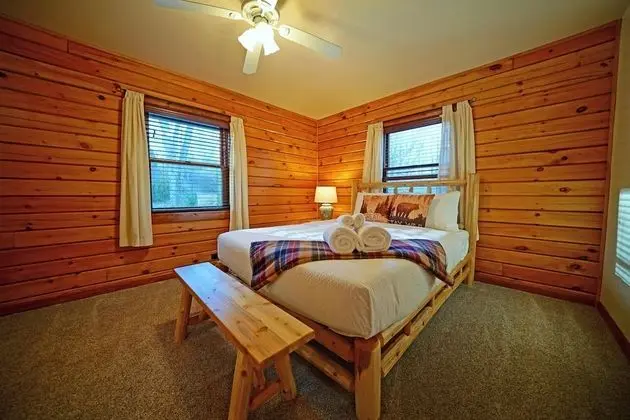 Kulübe (Lazy Bear Lodge • Mountain Views A+)