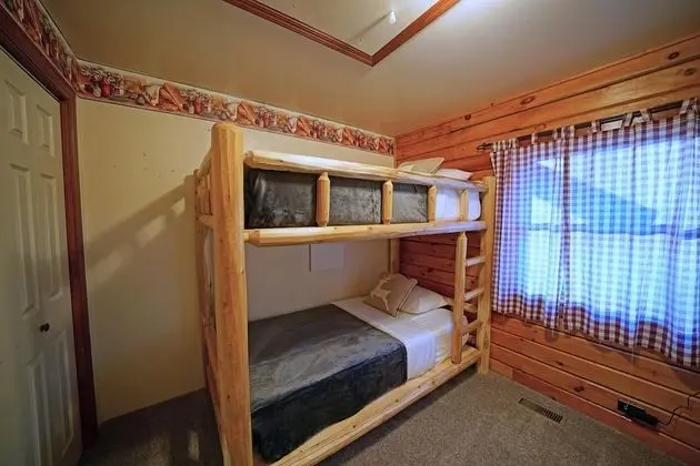 Kulübe (Lazy Bear Lodge • Mountain Views A+)