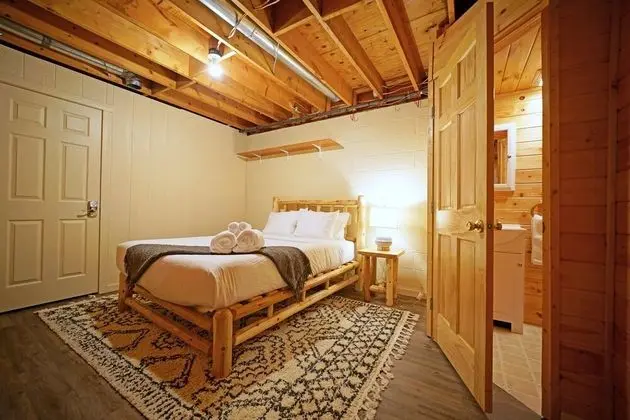 Kulübe (Lazy Bear Lodge • Mountain Views A+)