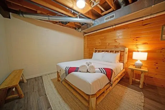 Kulübe (Lazy Bear Lodge • Mountain Views A+)