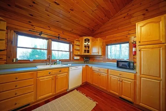 Kulübe (Lazy Bear Lodge • Mountain Views A+)