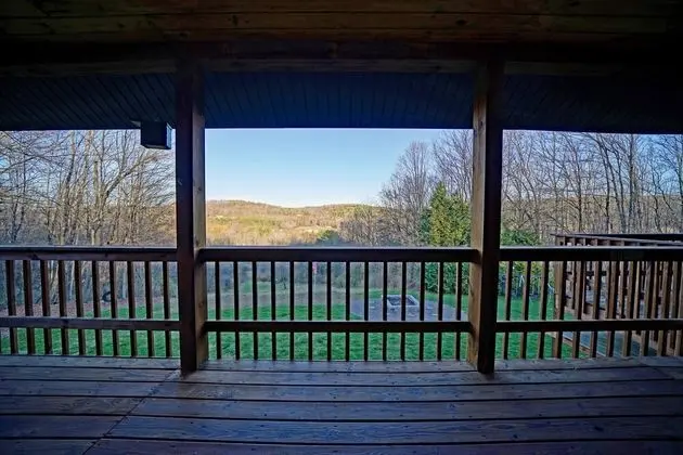 Kulübe (Lazy Bear Lodge • Mountain Views A+)
