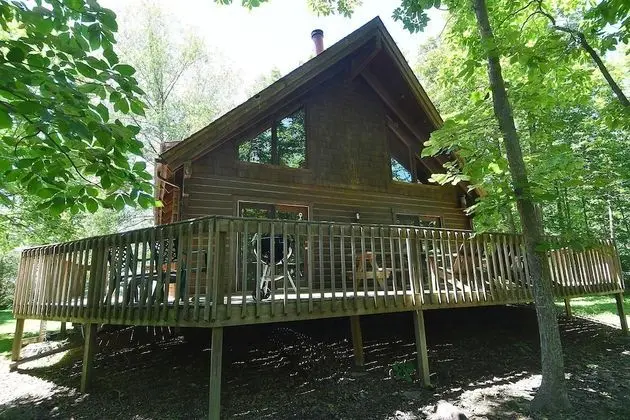 Ev, Birden Çok Yatak (Lazy Bear Retreat)